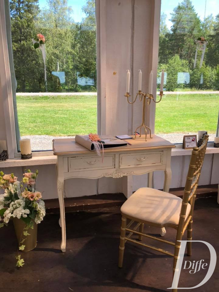 Konsoollaud Retro valge puit H80cm